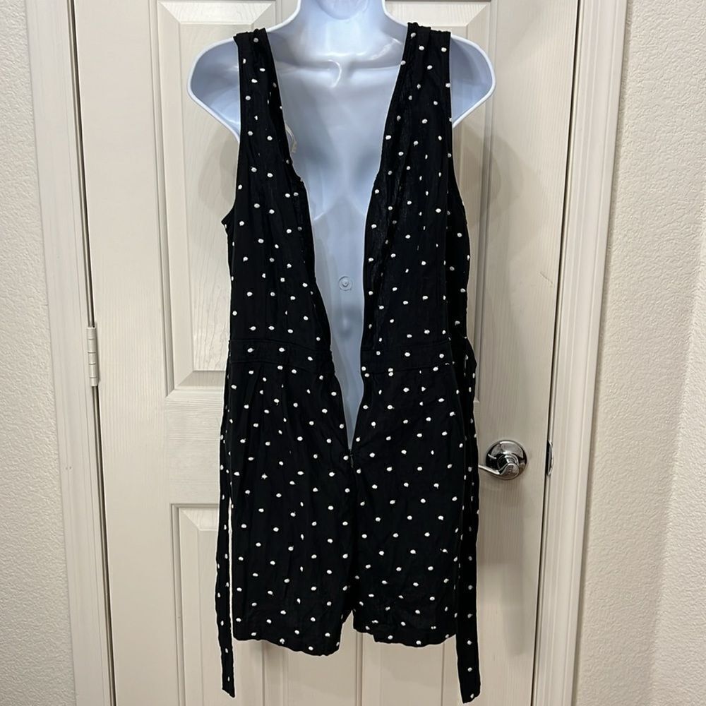 Loft Shorts Romper Sz 10 Black White Embroidered Polka Dot 55% Linen 45% Viscose - Picture 8 of 11